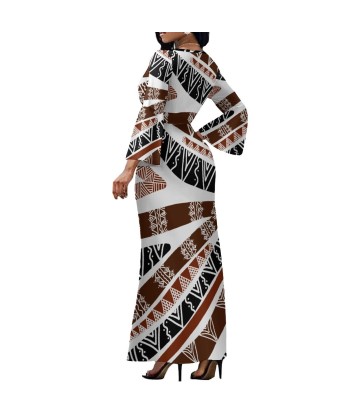 Robe longue blanc col croisé/motif gatu En savoir plus