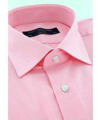 Chemise cintrée rose à motifs pied-de-poule sur le site 