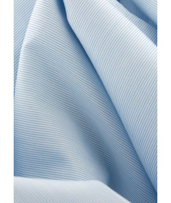 Chemise milleraie bleu ciel petit col italien s'inspire de l'anatomie humaine