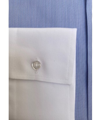 Fitted shirt with English collar and fine blue stripes Venez découvrir notre 