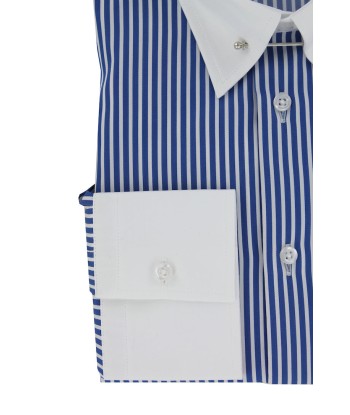 Fitted shirt with English collar and blue stick stripes En savoir plus