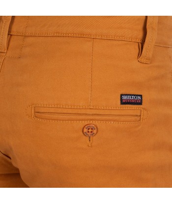 Pantalon chino écusson Venez découvrir notre 